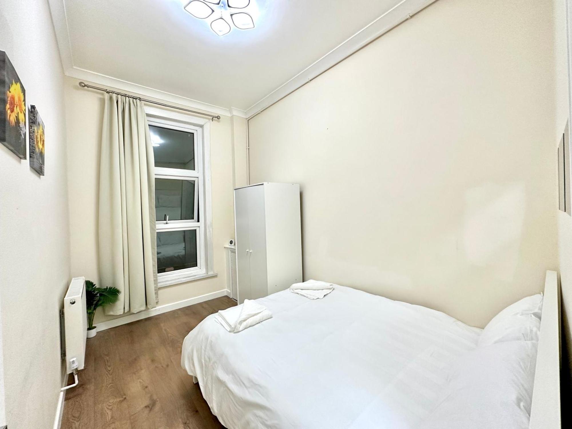 The Euston Guest House-64 London Bagian luar foto